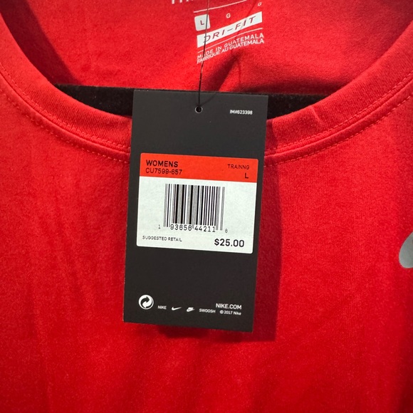 Nike Women’s Large. Three Dri-Fit shirt bundle. NWT - Picture 3 of 11